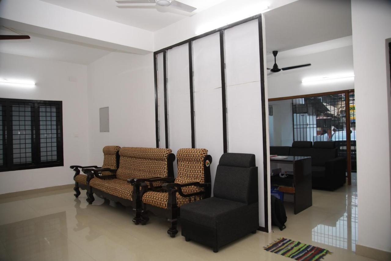 Hotel Meghna Residency Thiruvananthapuram Zewnętrze zdjęcie