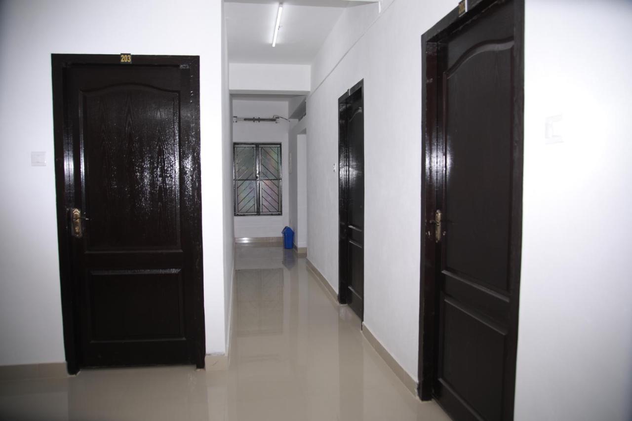 Hotel Meghna Residency Thiruvananthapuram Zewnętrze zdjęcie