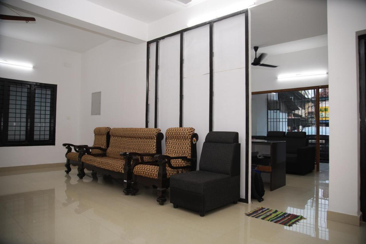 Hotel Meghna Residency Thiruvananthapuram Zewnętrze zdjęcie