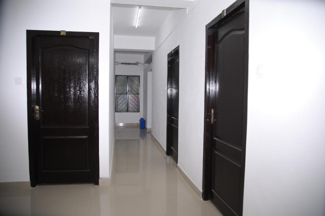 Hotel Meghna Residency Thiruvananthapuram Zewnętrze zdjęcie