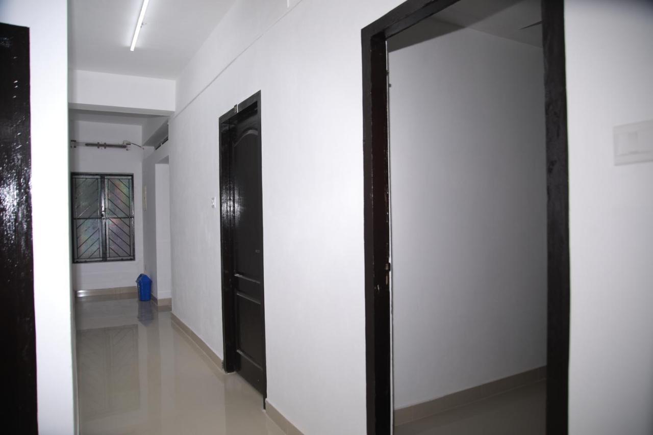 Hotel Meghna Residency Thiruvananthapuram Zewnętrze zdjęcie