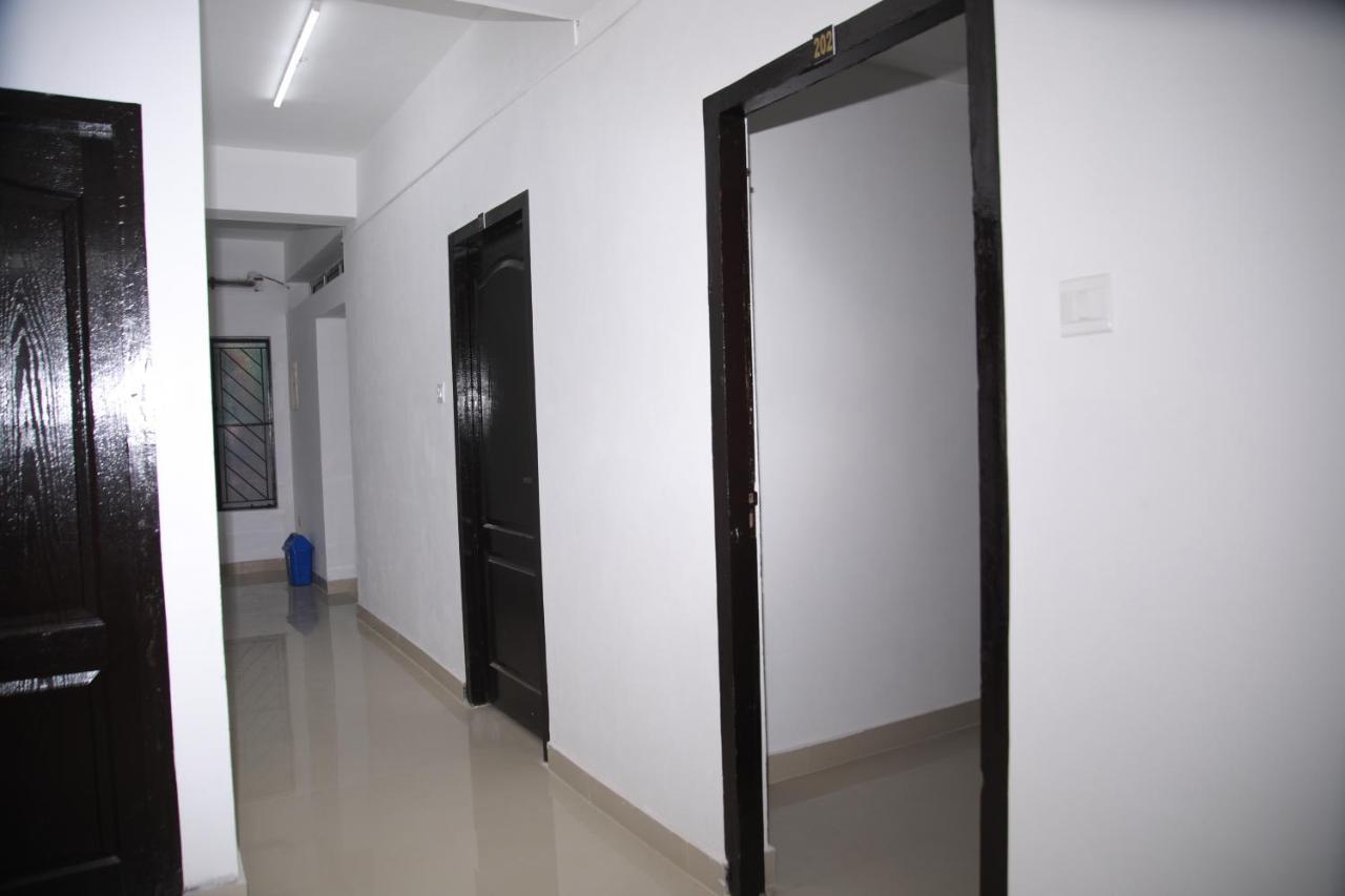 Hotel Meghna Residency Thiruvananthapuram Zewnętrze zdjęcie
