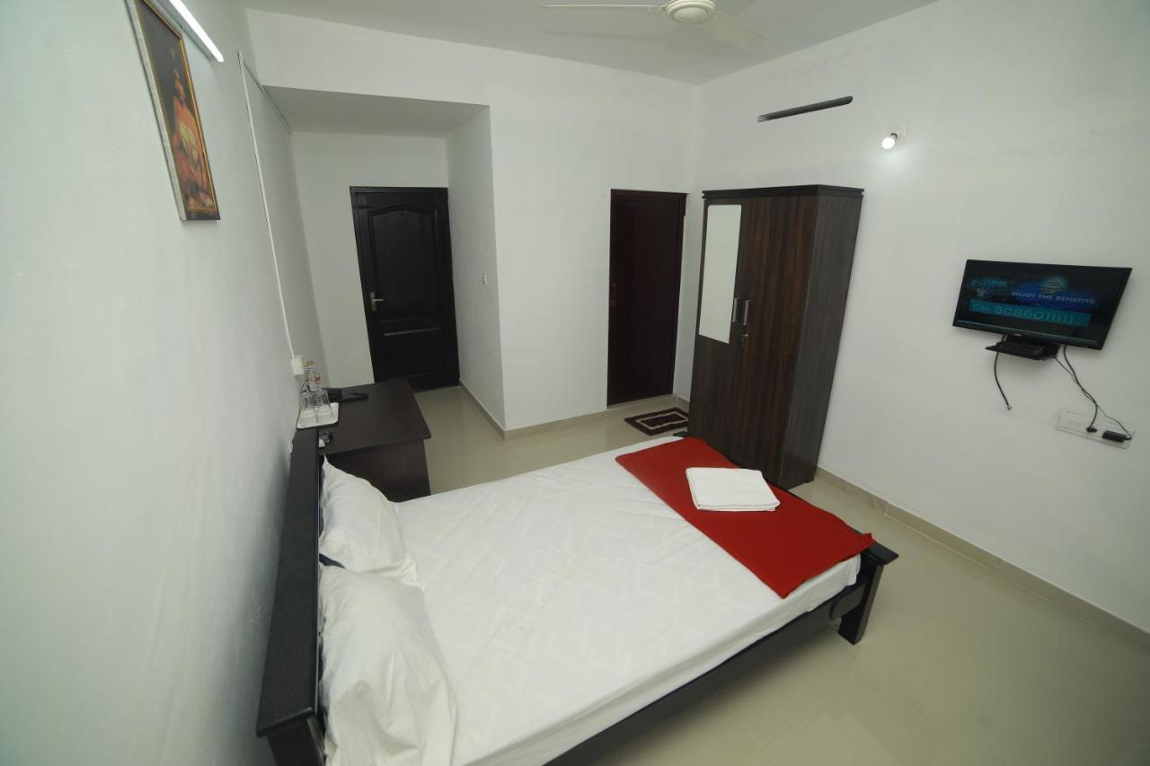 Hotel Meghna Residency Thiruvananthapuram Zewnętrze zdjęcie