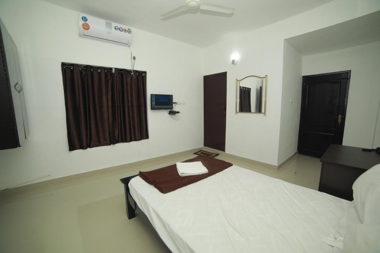 Hotel Meghna Residency Thiruvananthapuram Zewnętrze zdjęcie