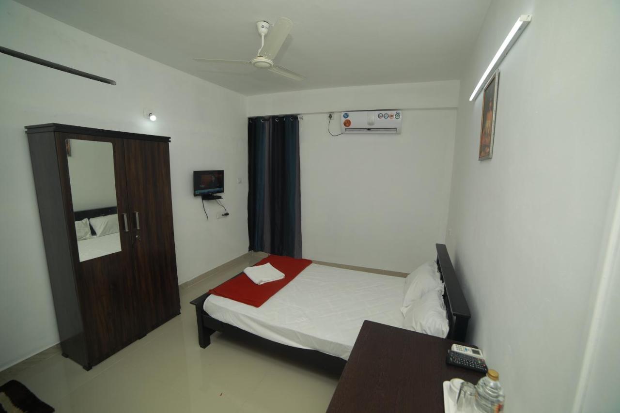 Hotel Meghna Residency Thiruvananthapuram Zewnętrze zdjęcie