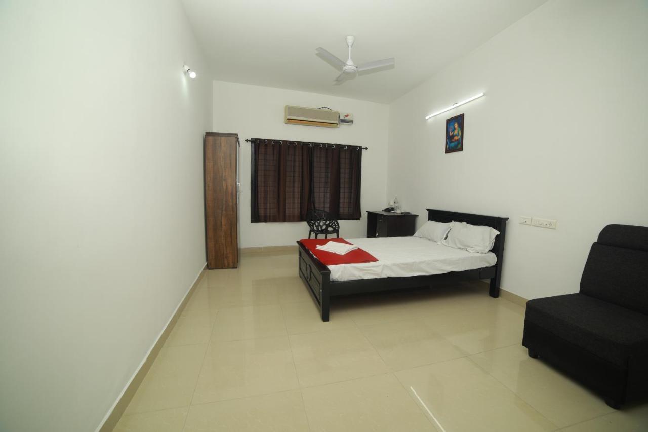 Hotel Meghna Residency Thiruvananthapuram Zewnętrze zdjęcie