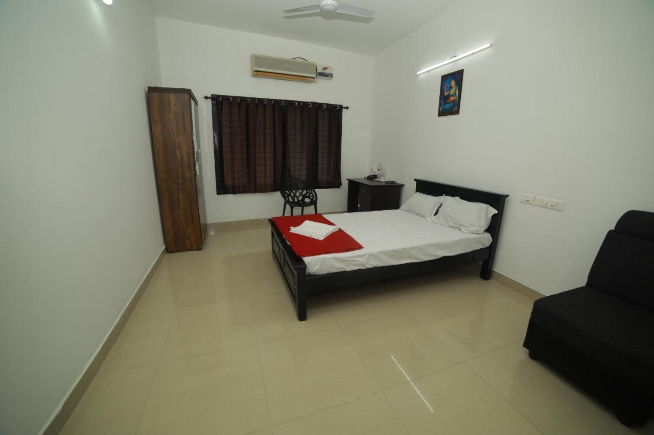 Hotel Meghna Residency Thiruvananthapuram Zewnętrze zdjęcie