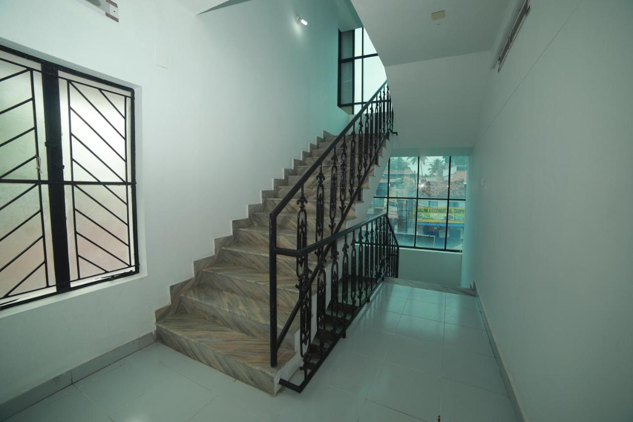 Hotel Meghna Residency Thiruvananthapuram Zewnętrze zdjęcie