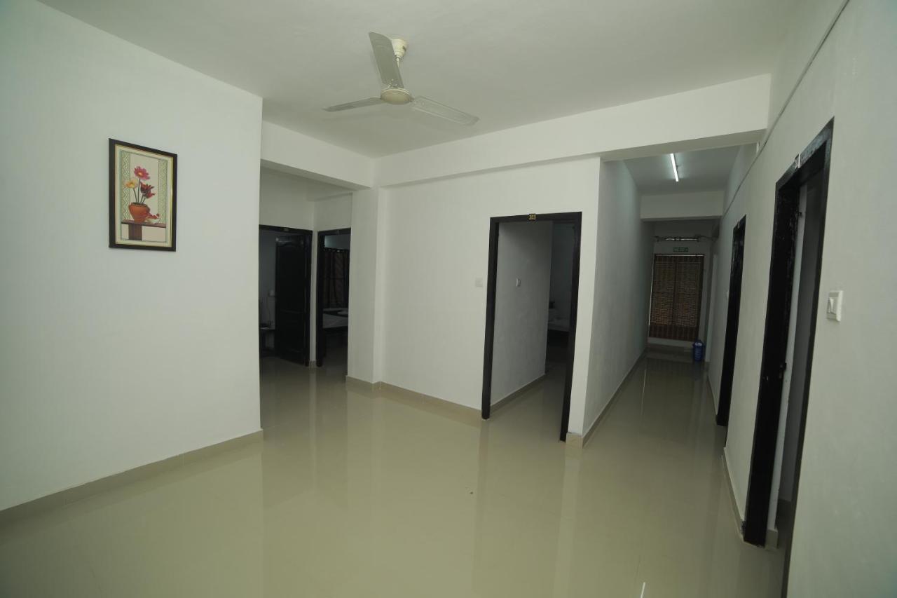 Hotel Meghna Residency Thiruvananthapuram Zewnętrze zdjęcie