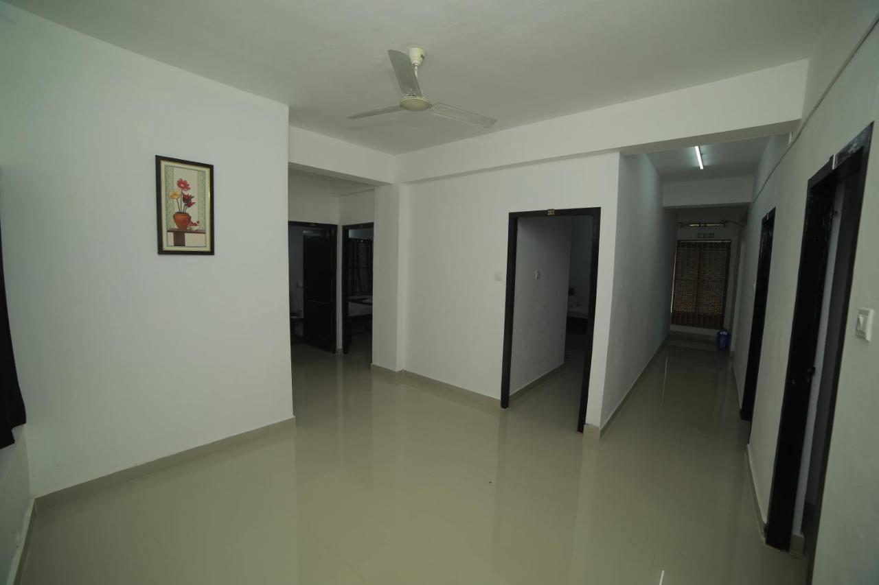 Hotel Meghna Residency Thiruvananthapuram Zewnętrze zdjęcie