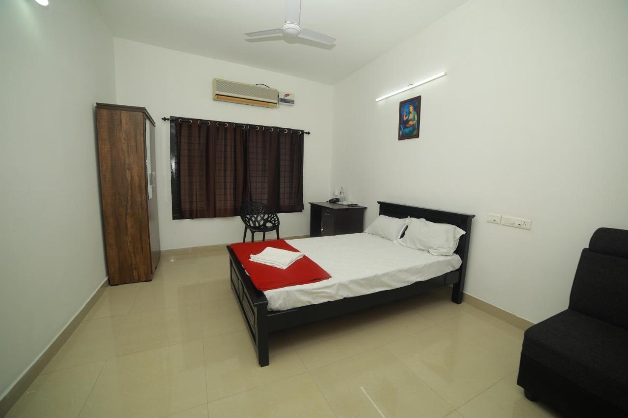 Hotel Meghna Residency Thiruvananthapuram Zewnętrze zdjęcie